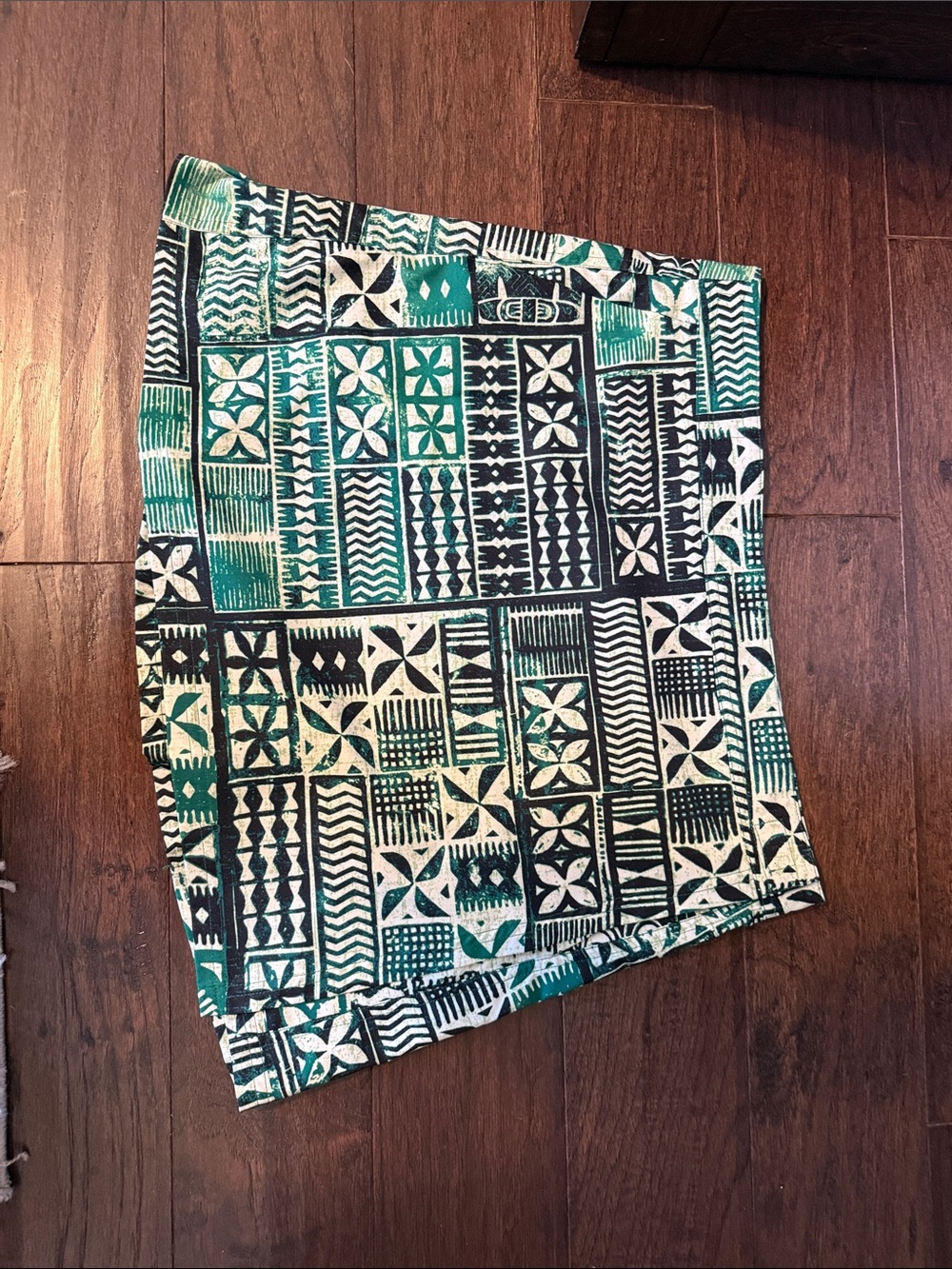 Ripskirt length 1 (retired pattern) Green and Black Geometric wrap print skirt
